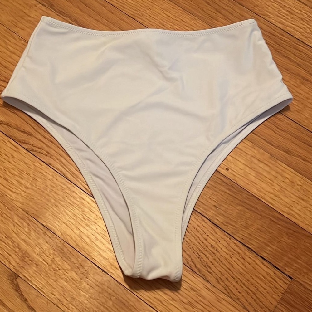 White cheeky swim bottoms